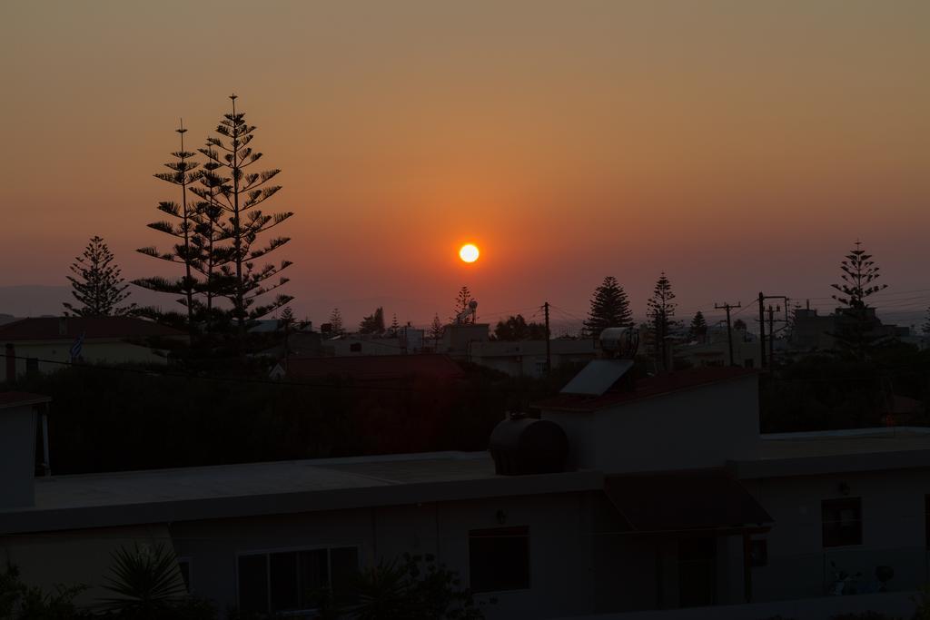 Ideal Hotel Kokkini Hani 外观 照片