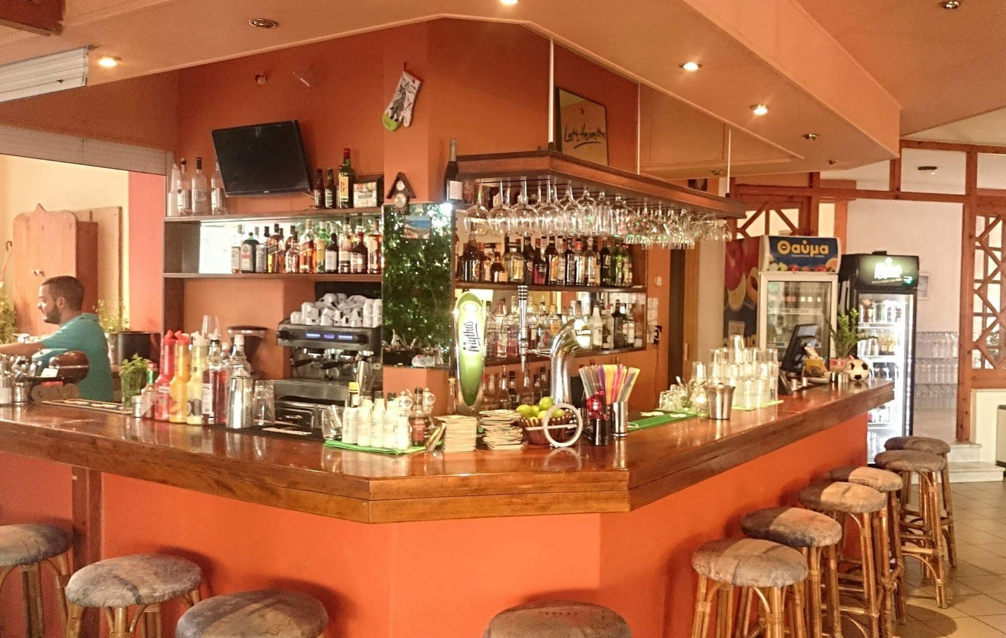 Ideal Hotel Kokkini Hani 外观 照片