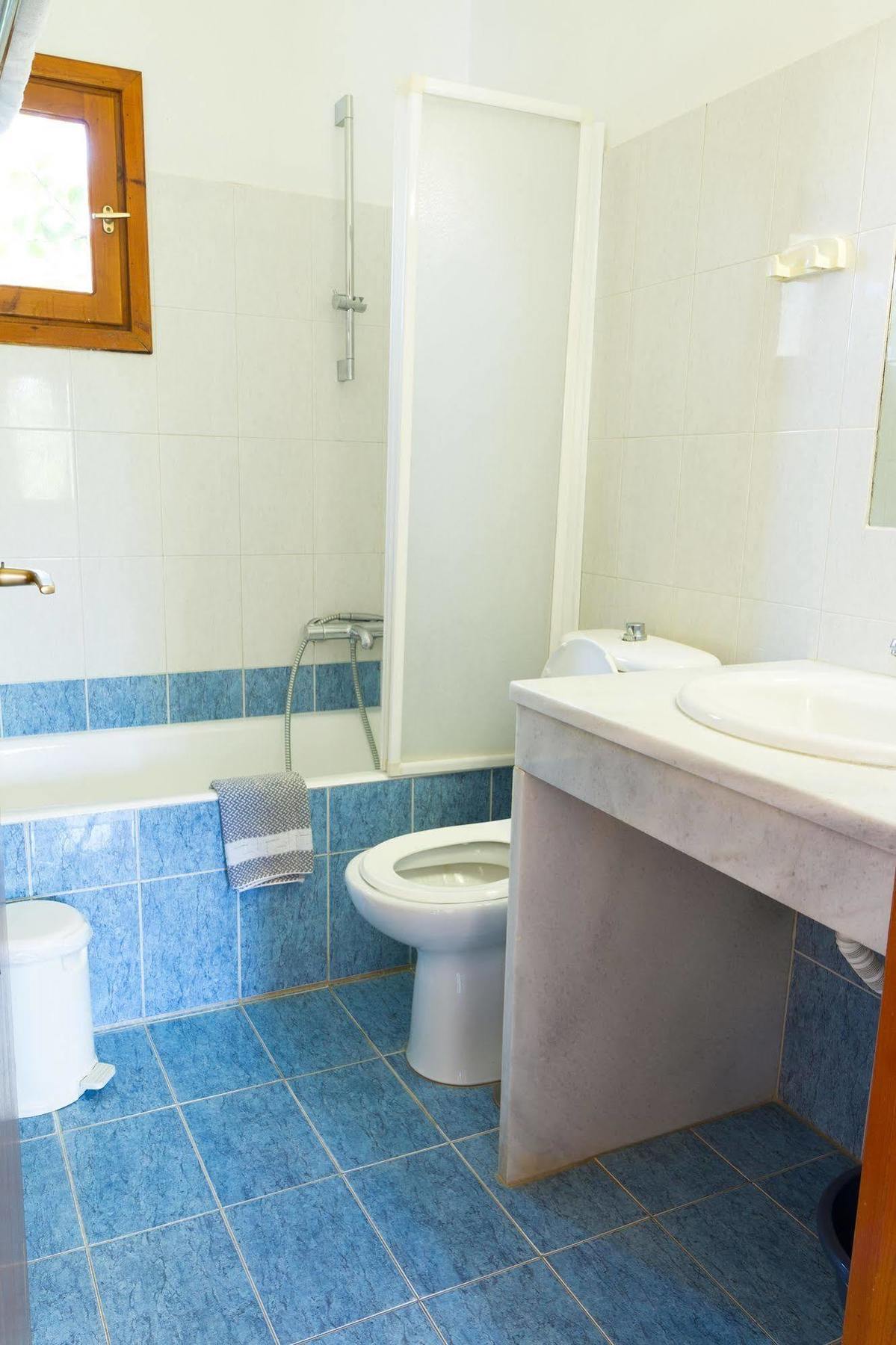 Ideal Hotel Kokkini Hani 外观 照片