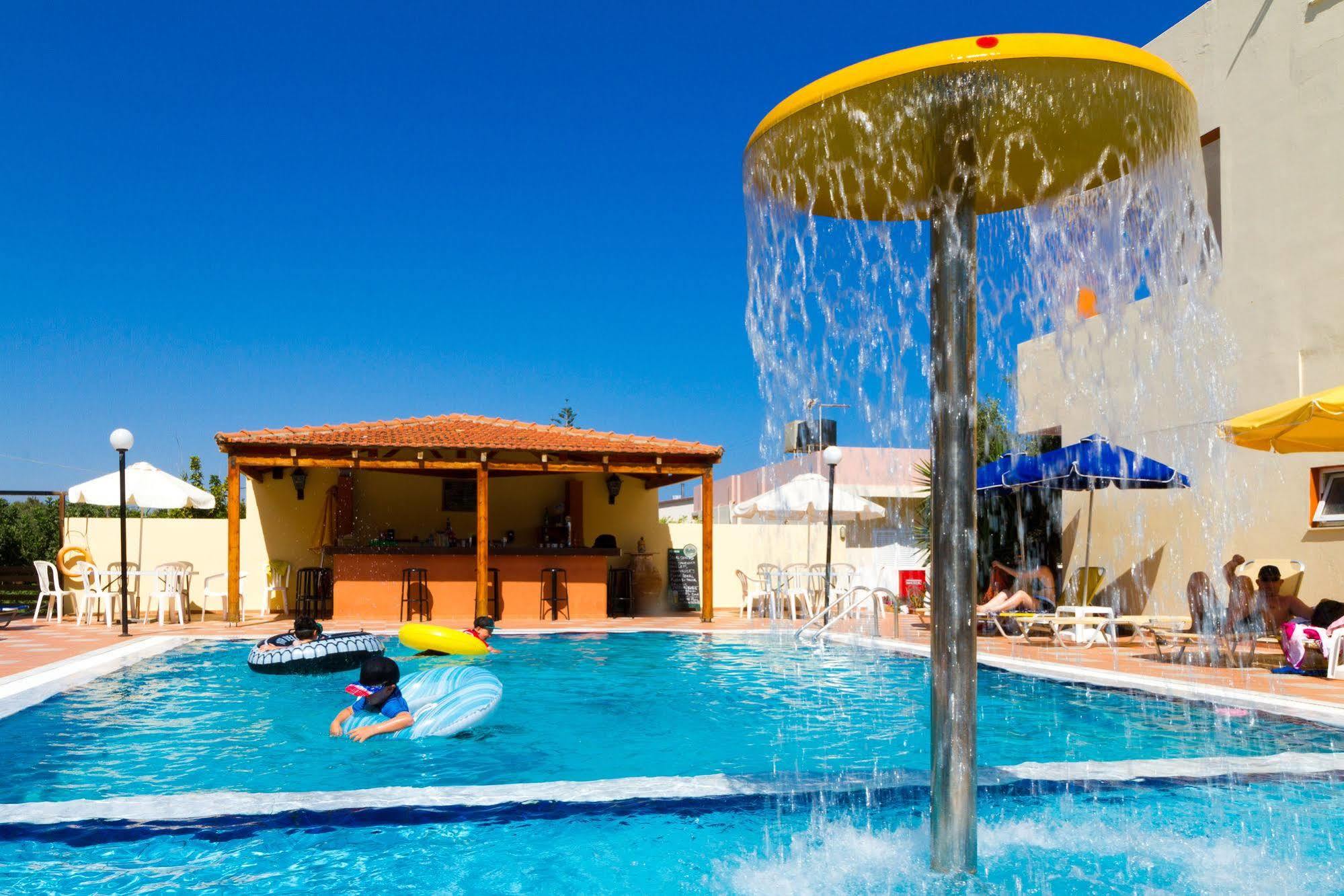 Ideal Hotel Kokkini Hani 外观 照片